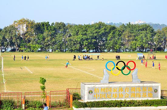 足梦视界｜国际劲旅邀您同场竞技