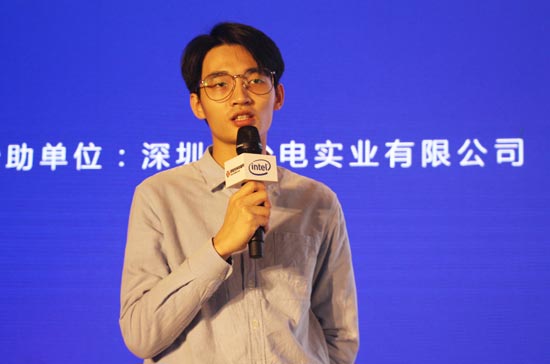 拓迪智能梁泽宇：打造书香校园，同享智慧阅读