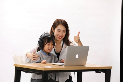 孩子爱上英语只需三招，VIPKID旗下小班课SayABC专家为你解答