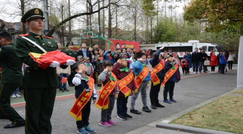 武警上海市总队执勤第三支队共建乐宁教育