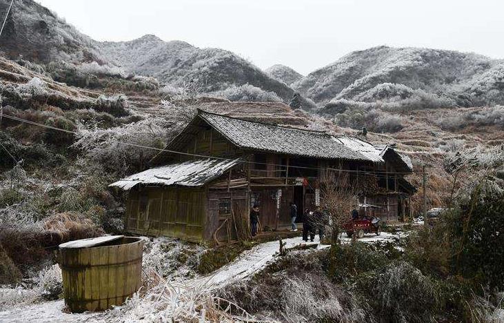 你的大雪纷飞与我的四季如春