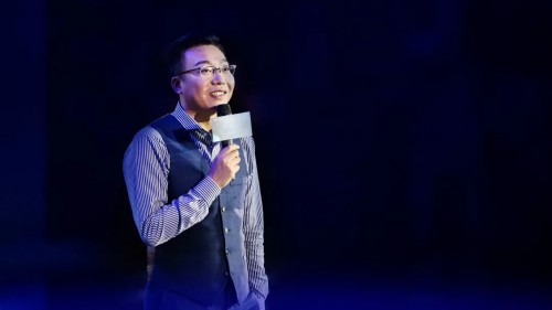 从“挂榜大哥”到“网红CEO”的华丽转身之路