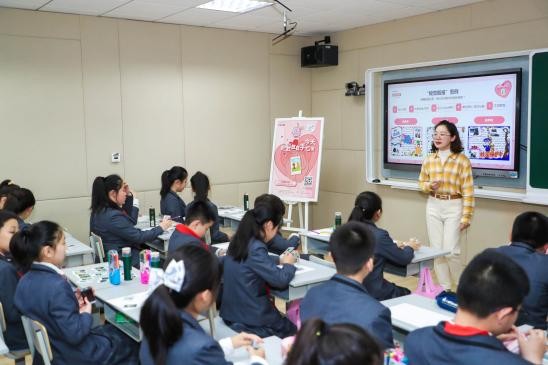 富士instax摄影体验基地走进七宝实验小学 校企合作推进美育教育