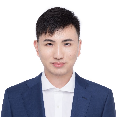 西方红龙和东方巨龙，龙的传人该留英还是回国？