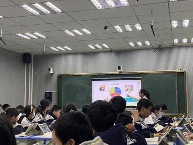 深度推进智慧课堂校内建设，无为市赫店中心学校校内公开课圆满成功