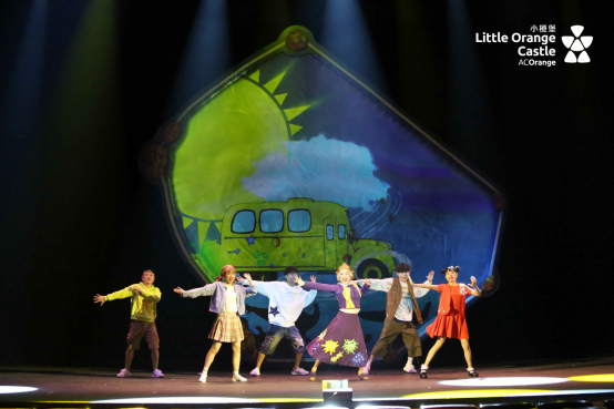 首演丨病菌大作战到底谁是赢家？坐上神奇校车实地考察！