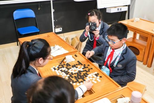 富士instax摄影体验基地走进七宝实验小学 校企合作推进美育教育