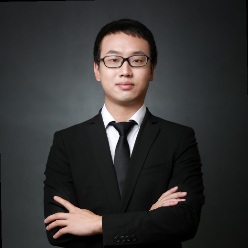 西方红龙和东方巨龙，龙的传人该留英还是回国？