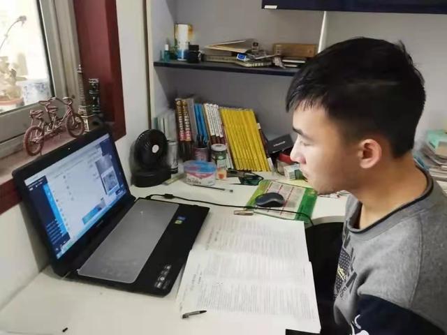 家长建议：希望学校实行996工作制，不给校外辅导班补课的时间