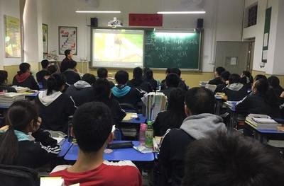 分层教学是设重点班？深圳一中学初三分层教学被叫停，多人留言反对