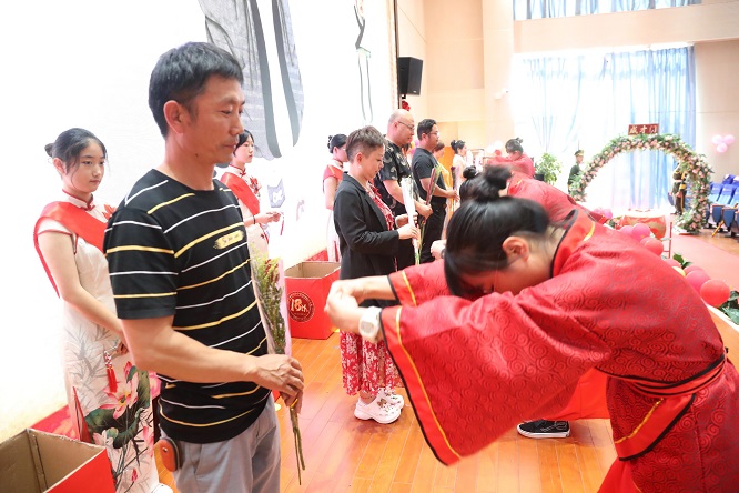 云南长水实验中学的家校共育，一场家庭与学校的“双向奔赴”