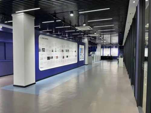 上海人社部门携手深兰科技，共建首个人工智能创新实训中心