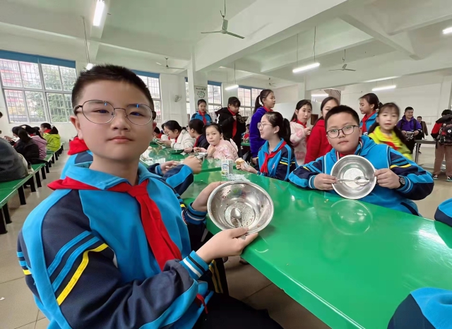 广西融水：县财政投近亿元改善学生营养