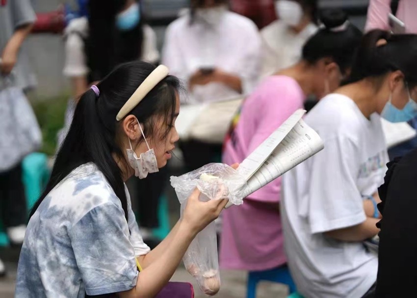 愿你旗开得胜！18.4万名考生奔赴高考考场