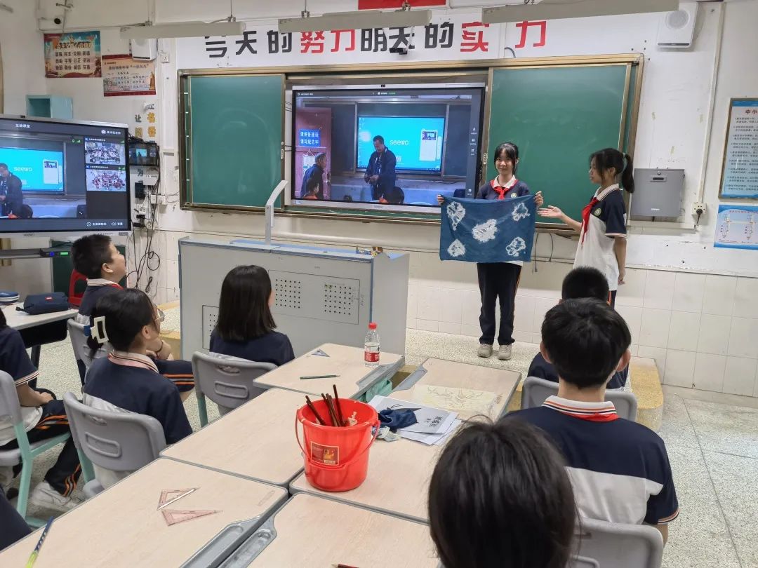 希沃荣获南方周末筑梦者公益大会“乡村教育践行典范机构”奖