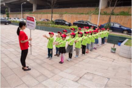 接送路线精心设计，贝尔安亲出台细则规范课后服务市场