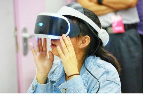北京爱迪学校VR公开课圆满结束