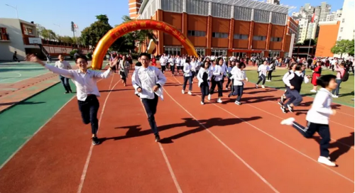 黄冈中学惠州学校——营造良好氛围 关爱高三学子