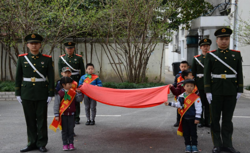 武警上海市总队执勤第三支队共建乐宁教育