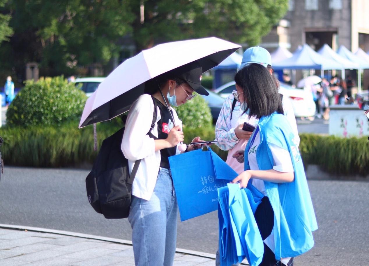 浙江公务员笔试考点增多，粉笔教育为考生提供应急物资