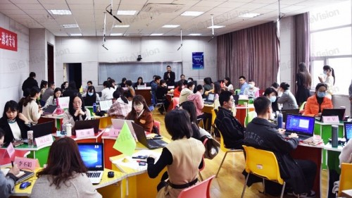 同研修，共成长|鸿合潍坊市信息化骨干教师线下研修活动圆满成功！