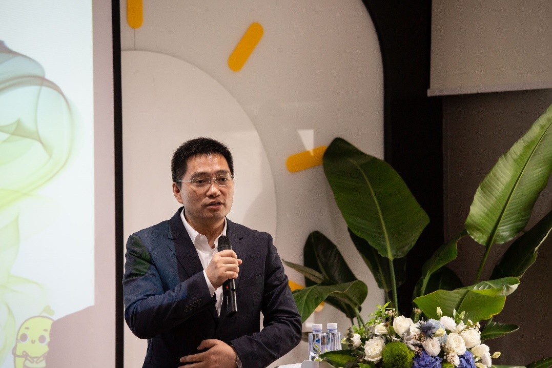 上海市培训协会在线教育专委会第一次全体会员单位大会于轻轻教育总部圆满召开