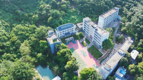 松下电器向天保口岸学校捐赠空调,助力西南边陲教育发展