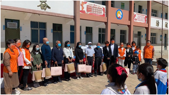 金盛集团教师节公益活动圆满结束