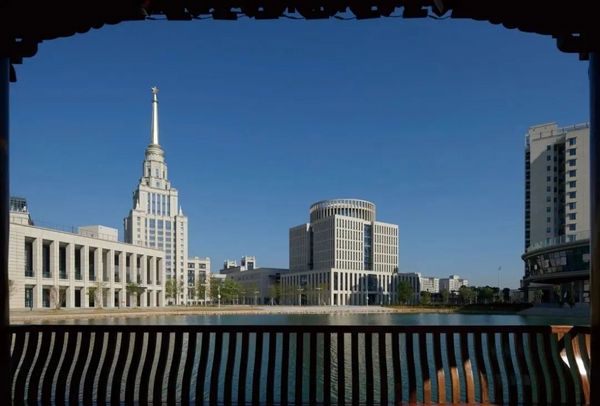 师生的“智慧后花园” ——深圳北理莫斯科大学图书馆