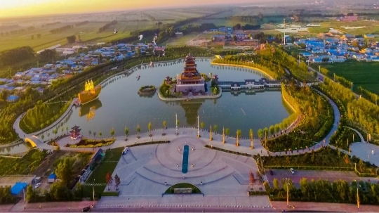 育人，无界永在、无尽永前