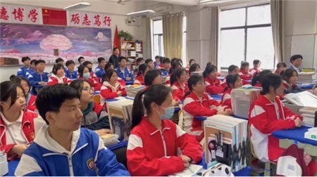 铭师堂教育携手九江实验中学，赋能教育，培养学生树立生涯意识