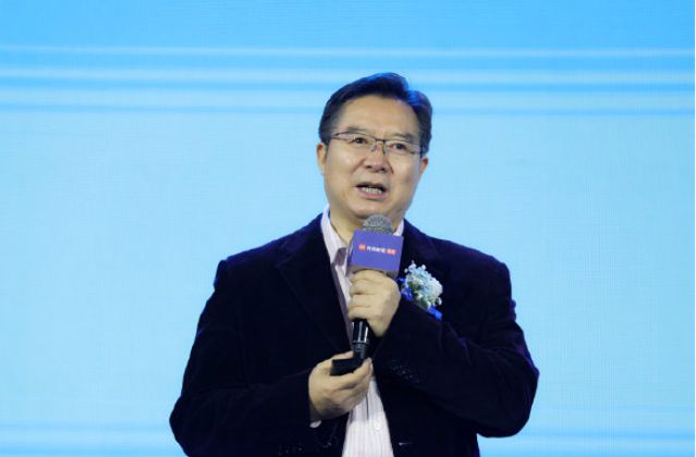 清华附中校长王殿军：中小学如何在教育教学实践中落实好新课标