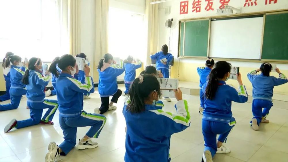 金塔县：多彩“课后服务”助力学生快乐成长