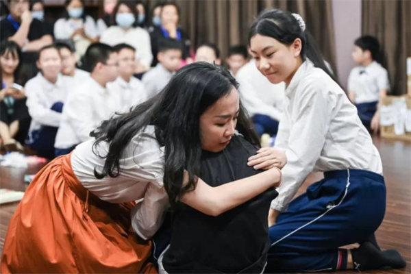 德育专家齐聚广州，首届德育创新实验研讨会隆重举办