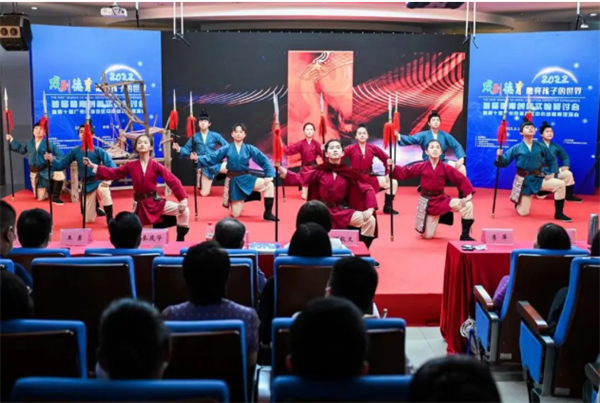 德育专家齐聚广州，首届德育创新实验研讨会隆重举办