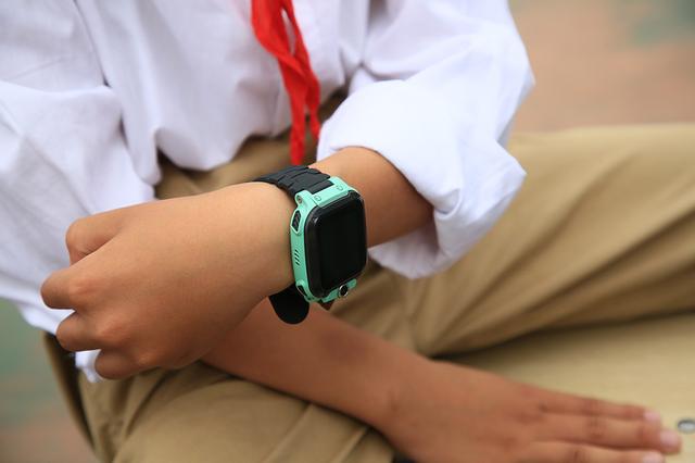 福建：新学期起禁止中小学幼儿园学生带手机进校，含电话手表