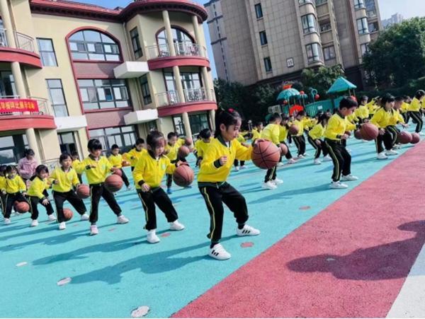 安徽省庐江县：优质园辐射引领 实现幼有优育