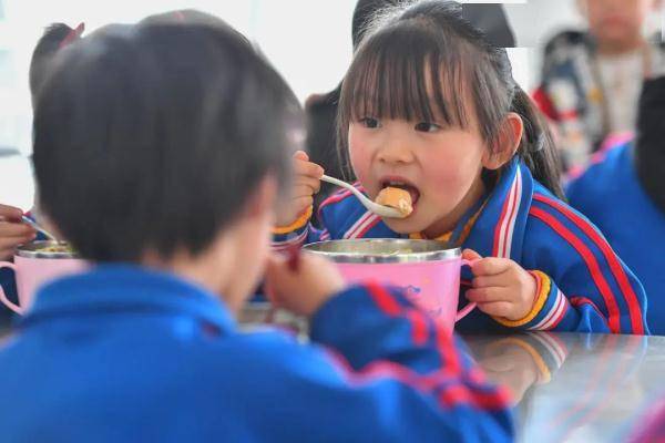 广东省教育厅印发通知，进一步加强学校食品安全监管
