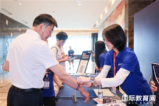 直击现场｜300+家庭与香港校长"零距离"对话，共绘孩子升学蓝图！