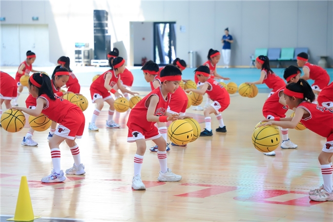 红黄蓝幼儿园东北地区运动嘉年华燃情举办，三省四城梦幻联动