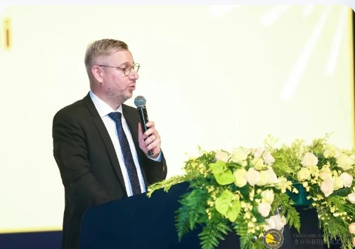 从凯文出发，向世界奔跑丨2025年朝阳凯文毕业典礼纪实