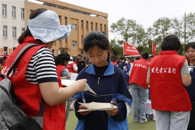 灵动生活集团发光者计划：关爱乡村儿童，共筑心理健康守护网