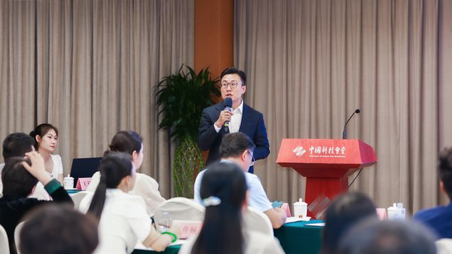 王澄栋当选中国心理卫生协会青少专委会委员：以专业力量深耕青少年心理事业