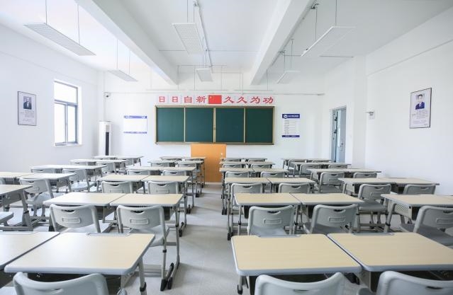 新剑桥 新气象 新起点 新未来  合肥剑桥学校召开教职工会议