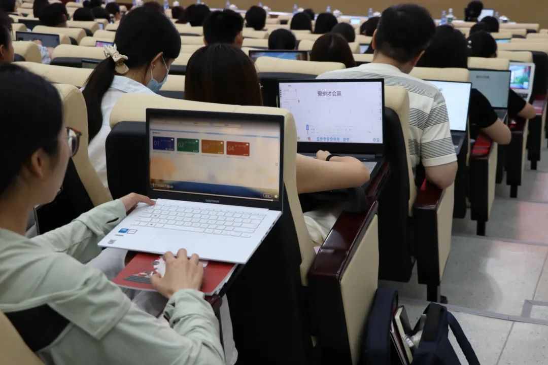“AI赋能，智启美育”金三惠助力泉州音乐教师数字素养再提升
