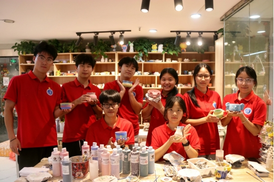 江西工业工程职院赣鄱陶瓷行“探秘千年瓷韵”在实践传承中厚植文化自信