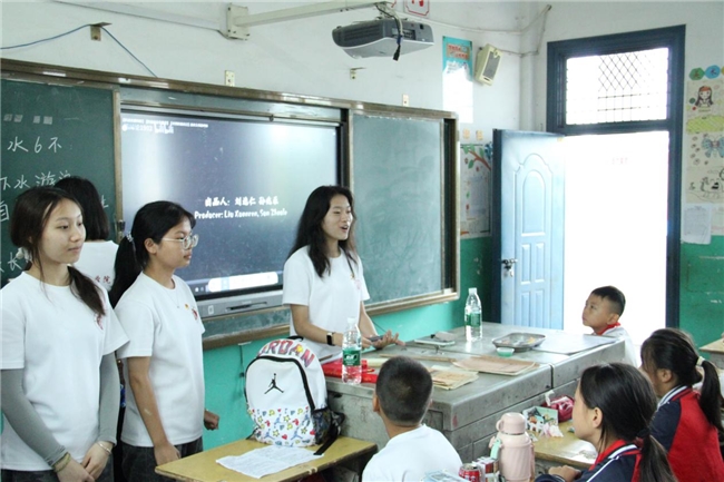 南昌医学院药学院“青创乡行·多维振兴”暑期“三下乡”社会实践活动顺利开展