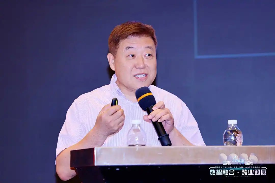 “火”力全开！慧聪跨业巡展重庆站圆满落幕，遇见智慧教育新可能