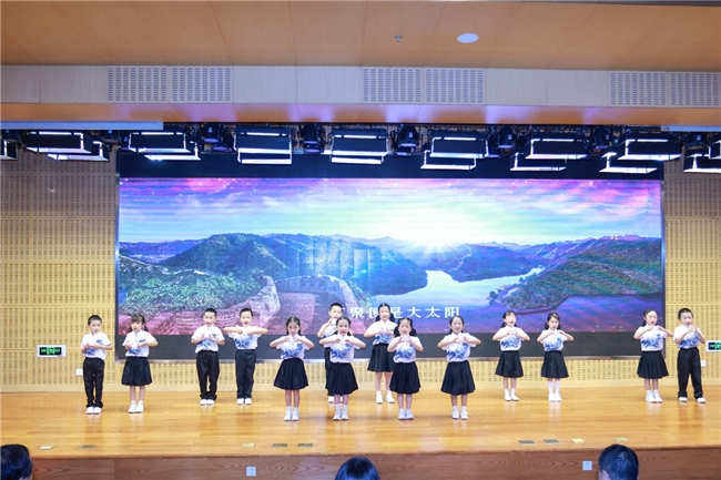 纪念抗战胜利80周年 “抗战中的老舍”作品诵读会在京举行