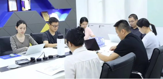 新品发布 | 锐取AI数据要素赋能高效会议！